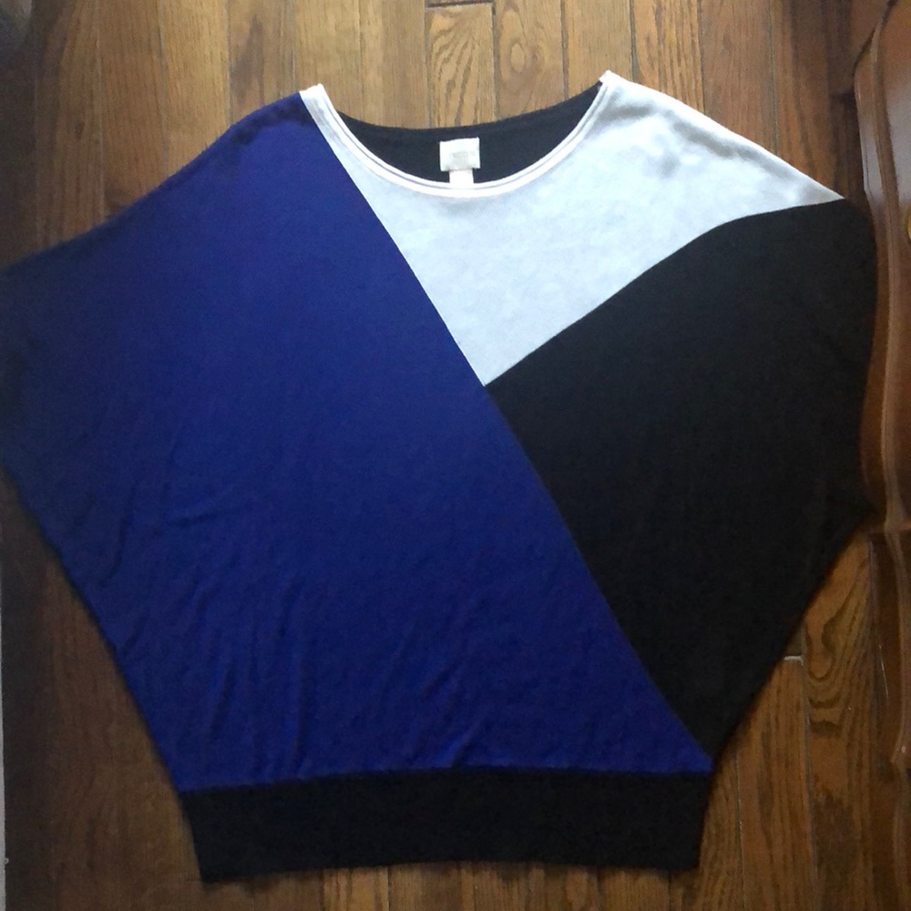 EUC Chico’s Size 1 color block sweater